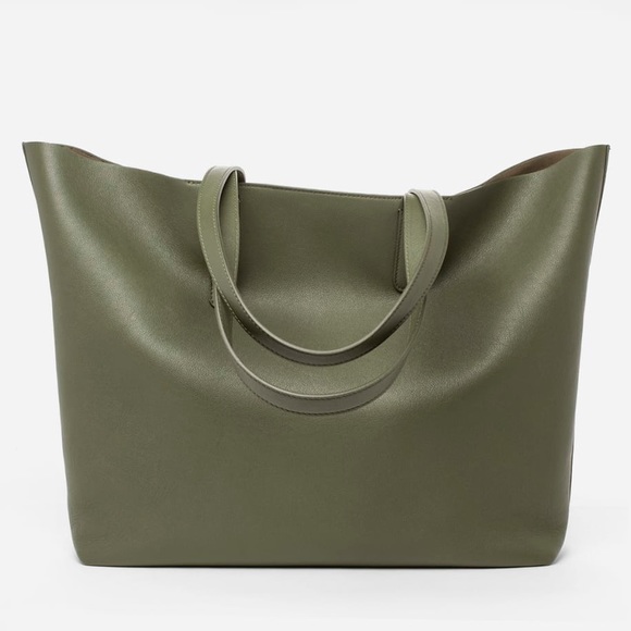 Everlane Handbags - RARE Everlane Petra Market Tote in Cypress